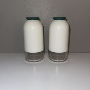 Tupperware Salt/Pepper Shaker Set #2314A-2&6 White And green Press Top Vintage